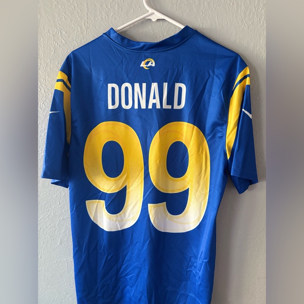 NFL Rams Jersey - Picture 4 of 8